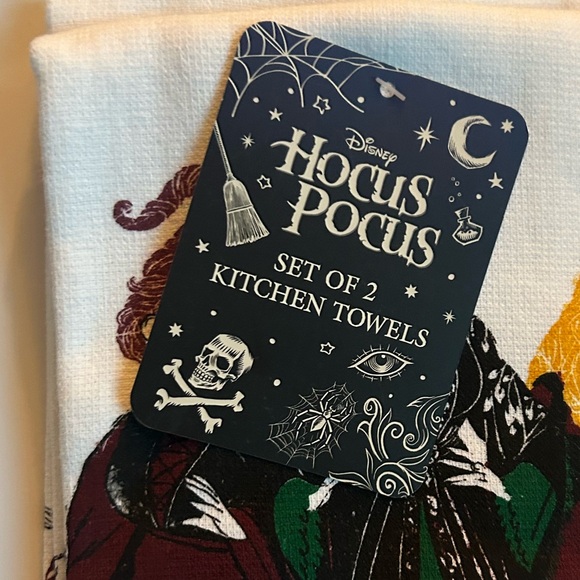 Disney Hocus Pocus Set of 2 Kitchen Towels I Am Sanderson Sister 16”x26” - Picture 2 of 4